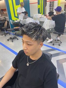 ダズルヘアラッシュ(DAZZLE hair RUSH) ハイライト×ジェットモヒカン