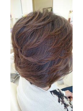 リュストゥールアンドフォンス(Lustr'e ＆ fons) a