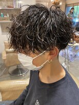 ロロネー 池田(Lolonois)&nbsp;【Lolonois池田】波巻きスパイラルパーマ（西條 真治）