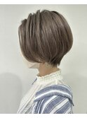 グレージュショートボブ_セクションカラー_ペールベージュ