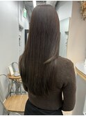 20代30代オリーブグレージュ艶髪ロング