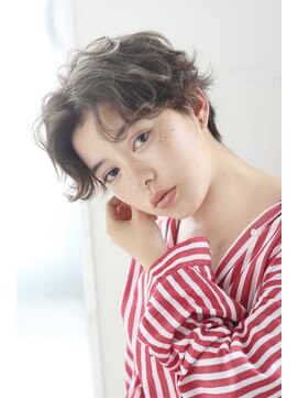 ティール 代々木上原(Teal) マッシュショート×ベージュ×シルキーカラー