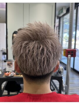 アフューズバイストゥー(Vfuse by StueW) 夏に向けて、ハイトーンショート