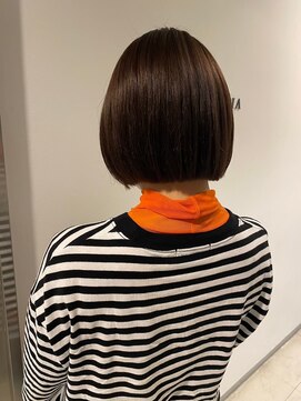 ジエクト アイロ(The Ect ilo) 切りっぱなしボブ チョコブラウン 髪質改善カラー