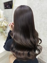 ラビス(Lovis)&nbsp;似合わせカット/メルティカラー/着物ヘア/フェミニンロング