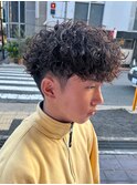 スペインカール/スパイラルパーマ/波巻きパーマ/フェード/メンズ