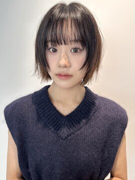 トリッカ シブヤ(TRICCA SHIBUYA) シースルーバング顔まわりカット外はねボブ前髪イメチェン20代