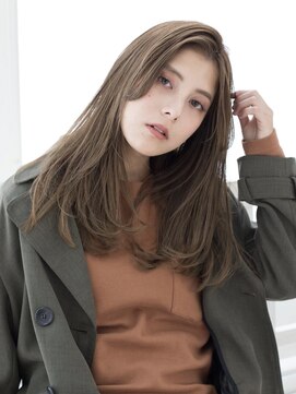 トッカ ヘアアンドトリートメント 難波店 ナチュラルストレート