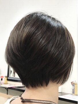 エトネ ヘアーサロン 仙台駅前(eTONe hair salon) 【eTONe】30代40代大人女性向けショートボブ