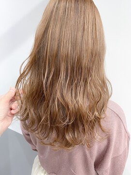 ジーナ 銀座(Zina) 【Zina　銀座】イメチェン毛先パーマ耳かけ×フォギーベージュ