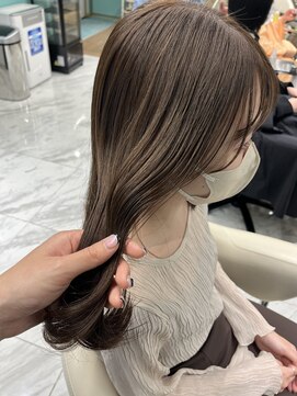 リーホリエ(Lee Horie) 【Rie】ブリーチなしまろみベージュ