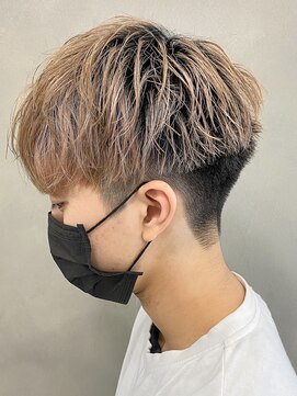 エルマーク(L-MARK) マッシュインナーカラーブリーチダブルカラー韓国センターパート