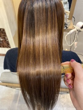 ヘアリゾート粋 ウナム 新宿東口店(enam) 髪質改善◇艶髪ストレート[ビフォーあり!!]