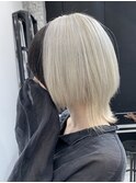 □ ハッシュカットグレージュデザインカラーツートンカラー