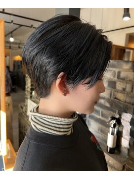 チル(Chill) chill/ハンサムショート×ブルーブラック