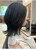 ミディアムレイヤー 顔周りカット ダークアッシュ 外ハネ