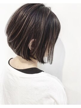 カルラ(Karra) 外国人風アッシュブラウン