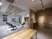 キート(Kiito)の雰囲気（ベルギーのアンティークレンガに囲まれた店内☆［海老名駅］）
