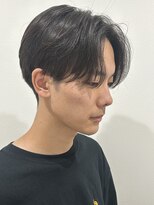 ヒュイル バイ ニアウ(Hwyl by Niau) メンズマッシュセンターパートスパイラルパーマニュアンスパーマ