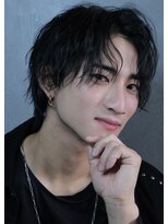 ネクストフォーヘアー(NEXT for hair)&nbsp;センターパート  黒髪 緩めパーマ　波巻き　ウルフ