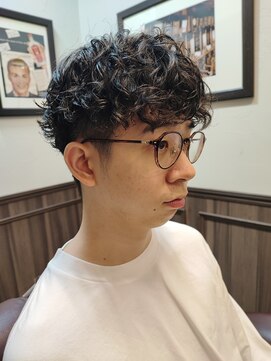 ミリオンバックス 上野(Million Bucks) くるくるパーマ