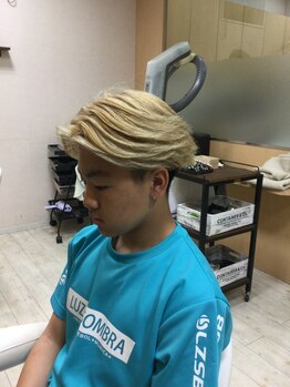 ヘアーサロン アミー(HAIR SALON amie)の写真/【学割☆カット¥3300/カット+パーマ¥7900～】動きのあるスタイルが楽しめる!静大/県立短大近くで通いやすい