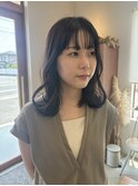 グレーベージュ