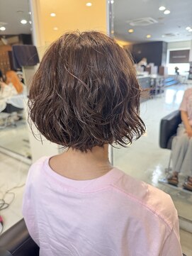 シャンプーボーイエイムス(SHAMPOO BOY aims) ふんわりパーマボブ