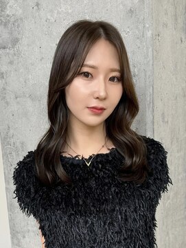 ミリ(mm) 王道ヘア/レイヤーくびれ巻き×深めグレージュ/10代20代30代仙台