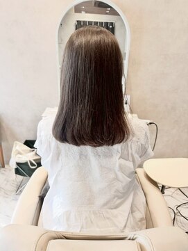 エム(EMU) [髪質改善カラー]で艶のあるスタイルへ♪