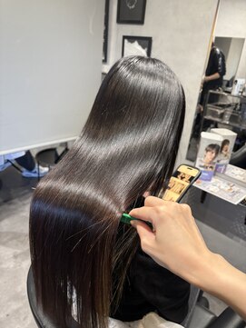 アクロマティック(Achromatic) Achromatic式髪質改善縮毛矯正