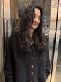 ネロ ヘアサロン ネイビー 渋谷(NERO HAIRSALON NAVY)&nbsp;メンズロングのハードパーマ、くくってもかっこいいです！