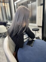 アーサスバイヘッドライト 水戸城南2丁目店(ursus by HEADLIGHT)&nbsp;【LEN】ホワイトシルバー　ブリーチ　ハイトーン