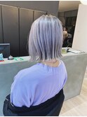 ホワイトベージュ×ハイトーンカラー×外ハネボブ