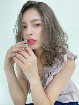 ルービック 和歌山(Rubik's) 大人かわいいフェザーバング_透明感グレージュ