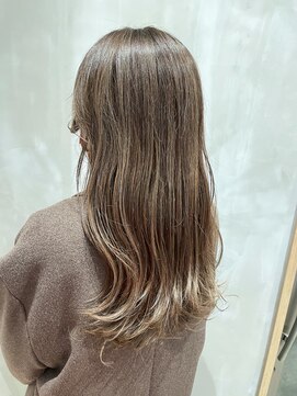 ベルベットヘア 千早店(Velvet hair) 透明感ハイライトシアーグレージュ 【福岡聖容】