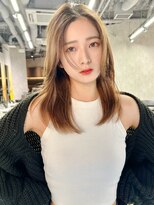 レイヤーカットミディアム 韓国 顔周りカット 後毛