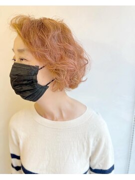 ラトリエコンタン(L´atelier Content) 40代50代60代 トップにボリュームのあるボブパーマ