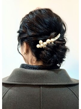 モアナ 逗子(MOANA) ふわっとおとなルーズシニヨン