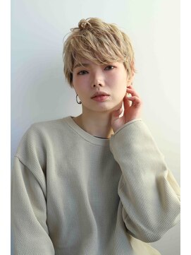 大人かわいいひし形小顔束感ショート20代30代40代50代