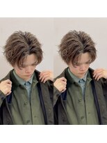 ブライト(BRIGHT)&nbsp;センターパート無造作パーマ