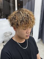 サン 大阪梅田(SUNC) 【ツイストスパイラル】【ブラウンカラー】【金メッシュ】
