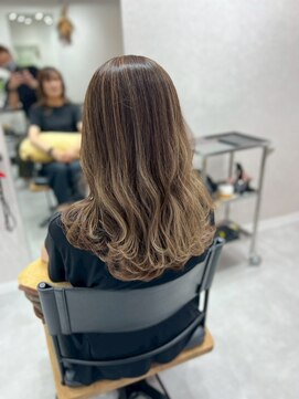 アン(an) 【垂水/白髪ぼかしハイライト/脱白髪染め】ヘッドスパも人気