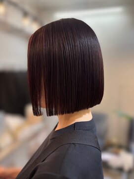 ジ エクト ヴィシア 心斎橋店(The Ect VIXIA) 切りっぱなしボブ/ハッシュボブ/くすみベージュ