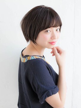 ルティア(Lutia) 小顔ショート 大人かわいい 暗髪