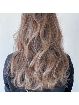 テクライズ 豊橋店(TECHRISE) アッシュベージュ3Dハイライト