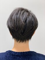 ユキオ オブ ヘアー(YUKIO of Hair) 30代40代50代★暗髪×大人かわいい前下がりナチュラルショート