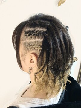 ジャルダンドフルー(Jardin de fleurs) サイドあみこみコーンロウ風