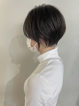 リバレッジ 広尾(Leverage) 大人ハンサムショートボブ【広尾・恵比寿】担当　濱口