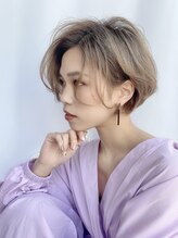 ラ ブレス なんばスカイオ(LaBless) 韓国風ながし前髪、くびれショート